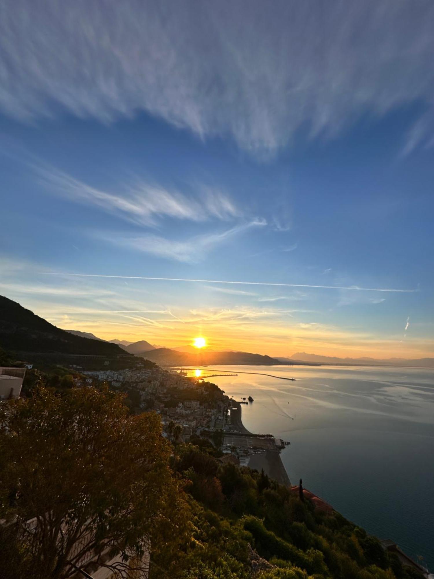 فيلا Amalfi Coast Sea View Vietri المظهر الخارجي الصورة